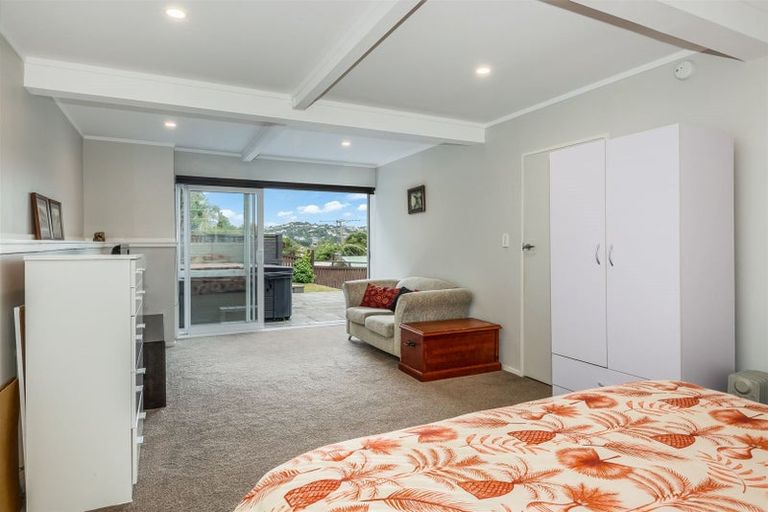 Photo of property in 5 Trevor Terrace, Paremata, Porirua, 5024