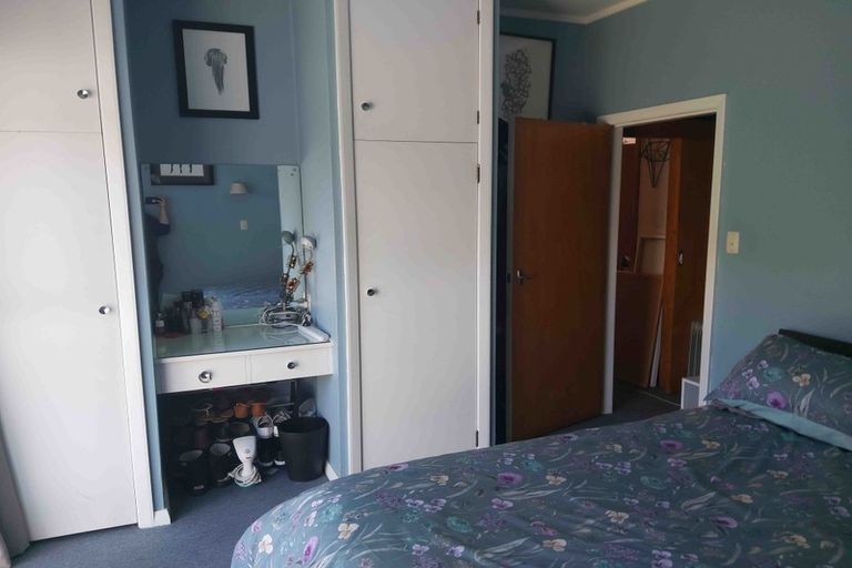 Photo of property in 45 Cambridge Terrace, Waiwhetu, Lower Hutt, 5010