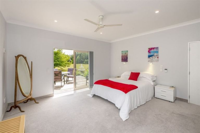 Photo of property in 85 Waikawa Beach Road, Manakau, Levin, 5573