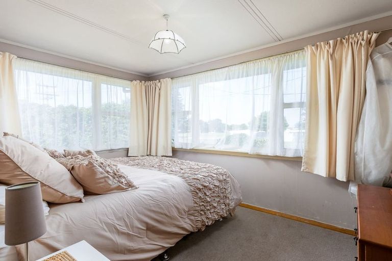 Photo of property in 16 Hughes Street, Waimate, 7924