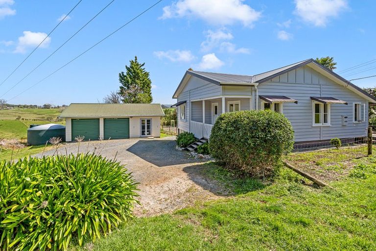 Photo of property in 407 Pataua Road South, Pataua South, Onerahi, 0192
