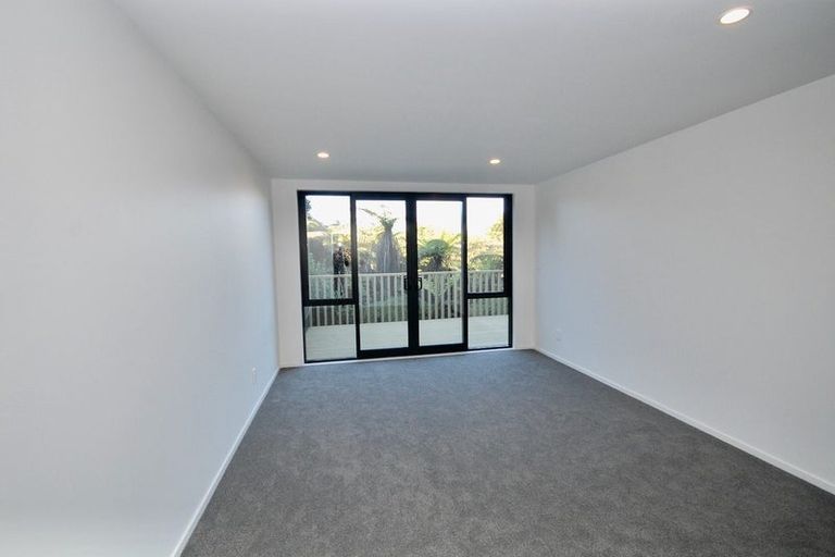 Photo of property in 13/69 Target Road, Totara Vale, Auckland, 0629