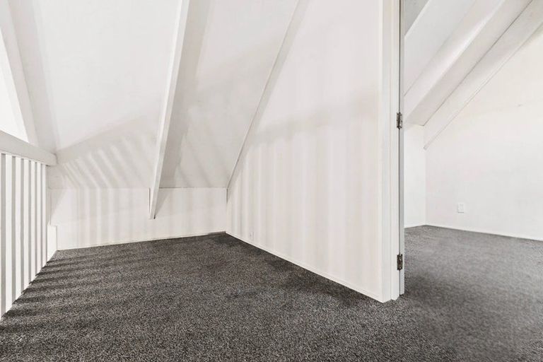 Photo of property in 24a Cosgrave Road, Papakura, 2110