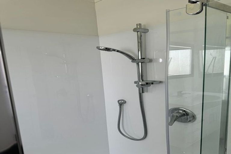 Photo of property in 1/42 Moncrieff Avenue, Clendon Park, Auckland, 2103