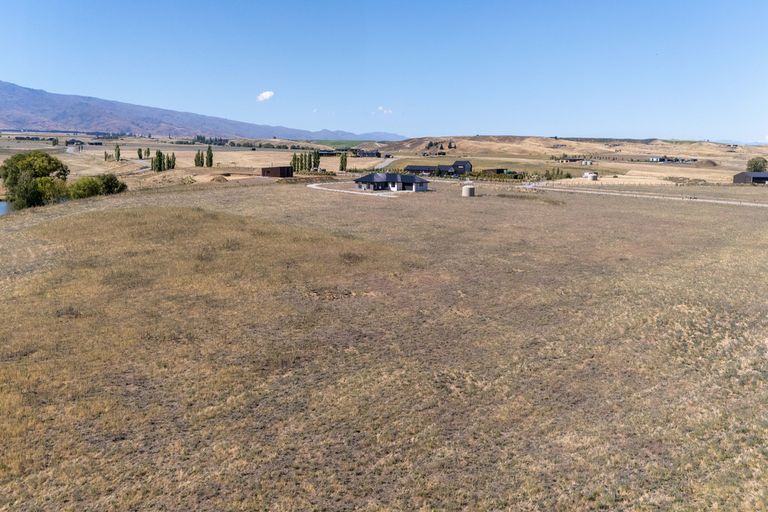 Photo of property in 21 Thyme Fields Road, Springvale, 9393