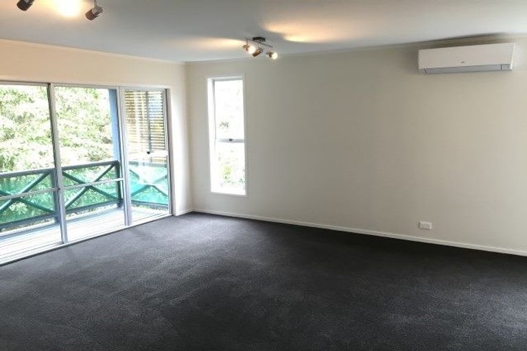 Photo of property in 64 Wirihana Road, Titirangi, Auckland, 0604