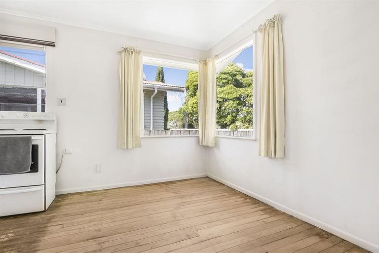 Photo of property in 116 St Georges Road, Avondale, Auckland, 0600