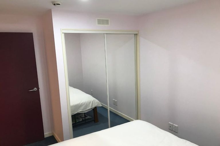 Photo of property in Terrace Heights Apartments, 9d/163 The Terrace, Wellington Central, Wellington, 6011
