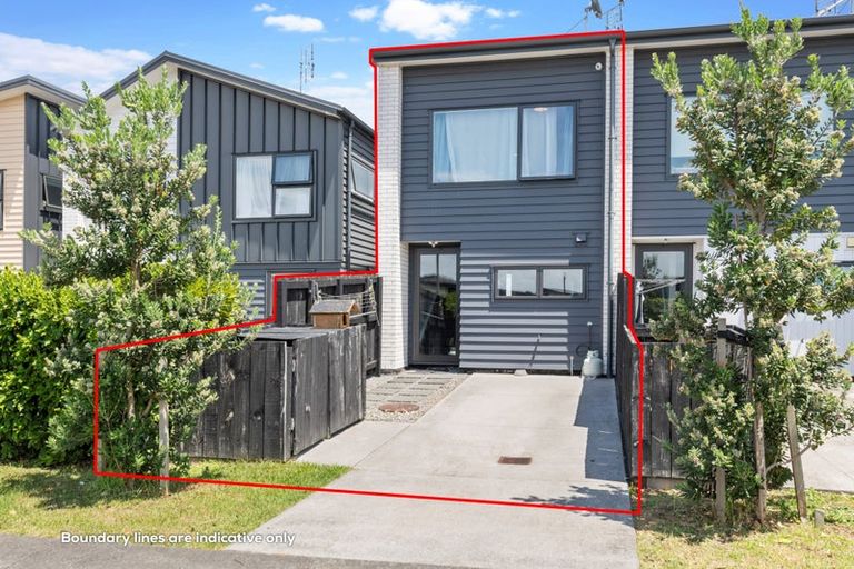 Photo of property in 95 Battalion Drive, Papakura, 2110