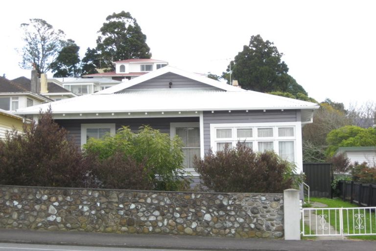 Photo of property in 62 Morley Street, New Plymouth, 4310
