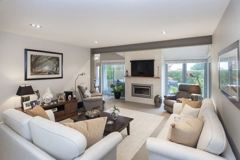 Photo of property in 11 Bluestone Drive, Parklands, Christchurch, 8083