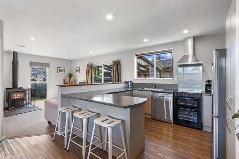 Photo of property in 1 Tracy Place, Redwood, Christchurch, 8051