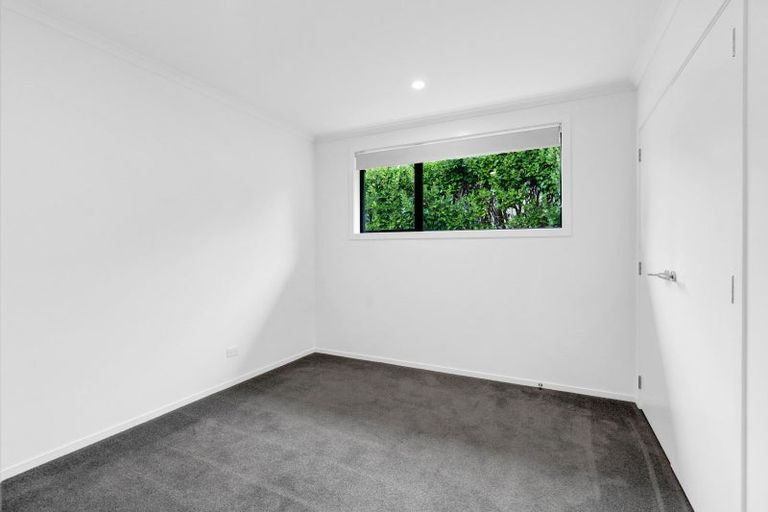 Photo of property in 4/31 Links Drive, Waiwhakaiho, New Plymouth, 4312