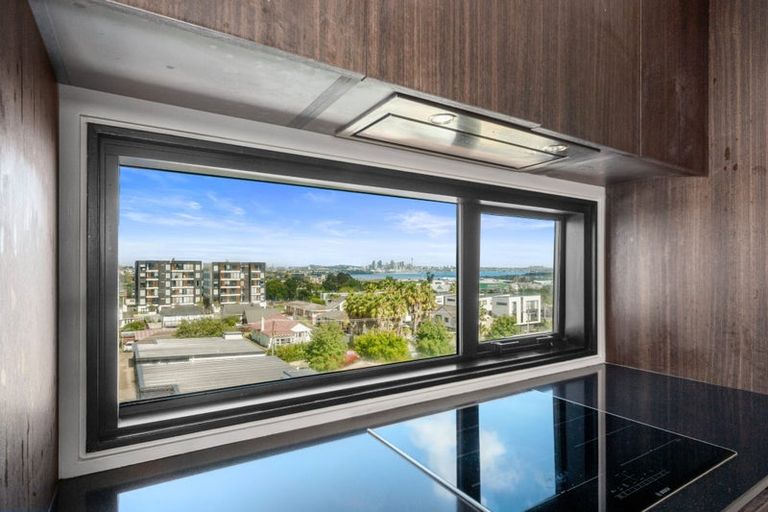 Photo of property in 402/28 Killarney Street, Takapuna, Auckland, 0622