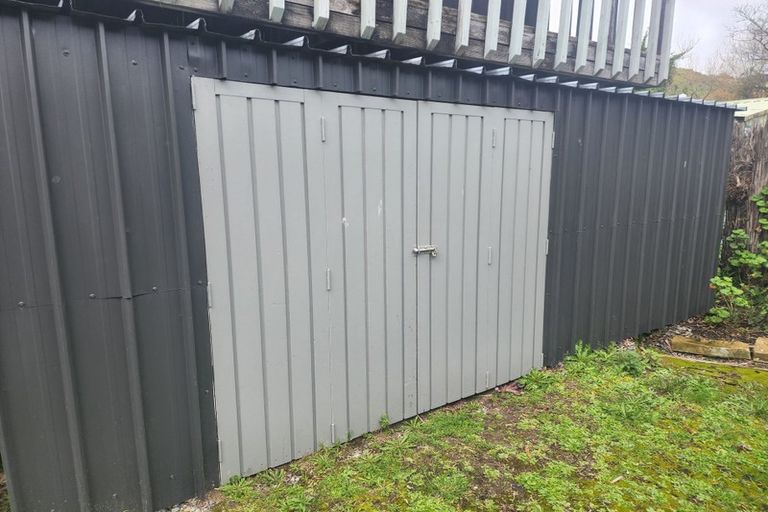 Photo of property in 196 Main Road South, Raumati South, Paraparaumu, 5032