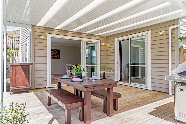 Photo of property in 4 Stella Maris Lane, Silverdale, 0932