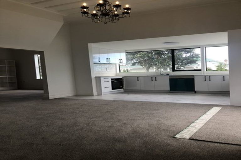 Photo of property in 59 Aroha Avenue, Sandringham, Auckland, 1025