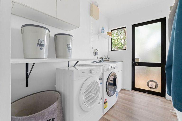 Photo of property in 393 Kahikatea Drive, Dinsdale, Hamilton, 3204