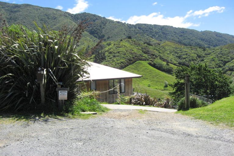 Photo of property in 27c Dorset Street, Picton, 7220