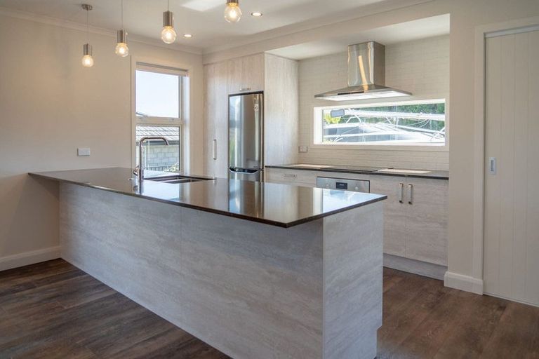 Photo of property in 27 Kayelene Place, Omokoroa, 3114