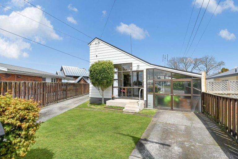 Photo of property in 29 Winter Street, Fairfield, Hamilton, 3214