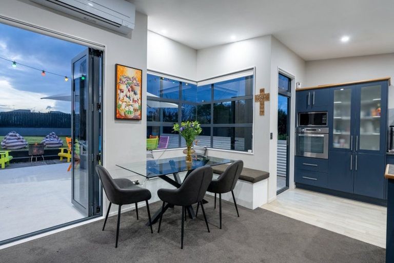 Photo of property in 32 Grantston Drive, Pyes Pa, Tauranga, 3112