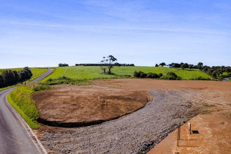 Photo of property in 29 Washer Road, Omata, New Plymouth, 4374