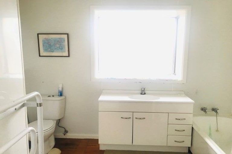 Photo of property in 155 Kendal Avenue, Burnside, Christchurch, 8053