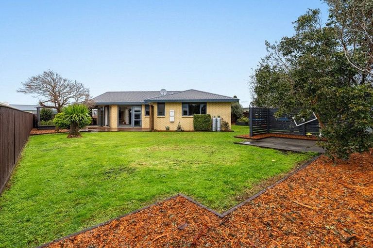 Photo of property in 31 Dillon Drive, Bell Block, New Plymouth, 4312