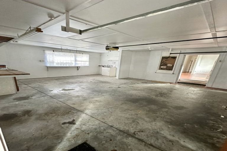 Photo of property in 54 Rogan Street, Mount Roskill, Auckland, 1041