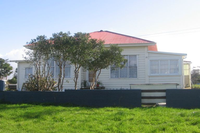 Photo of property in 67 West Coast Road, Te Kopuru, Dargaville, 0371