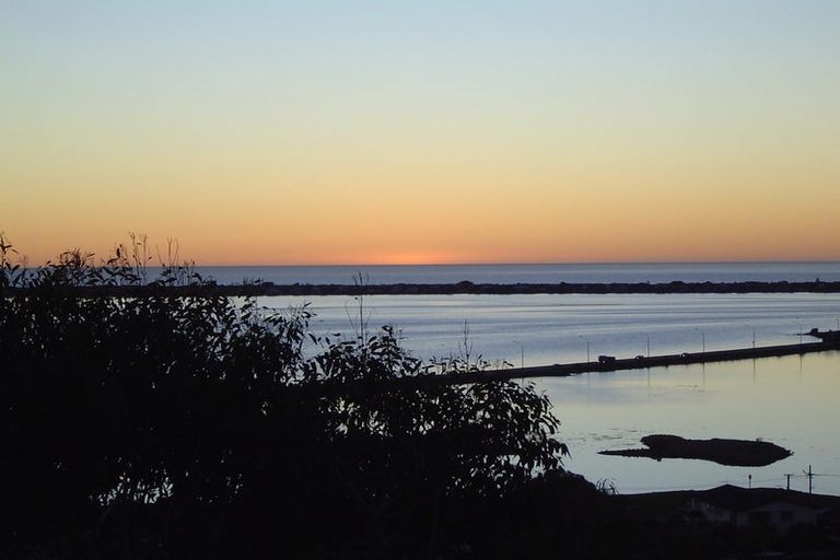 Photo of property in 65 Mount Pleasant Road, Mount Pleasant, Christchurch, 8081