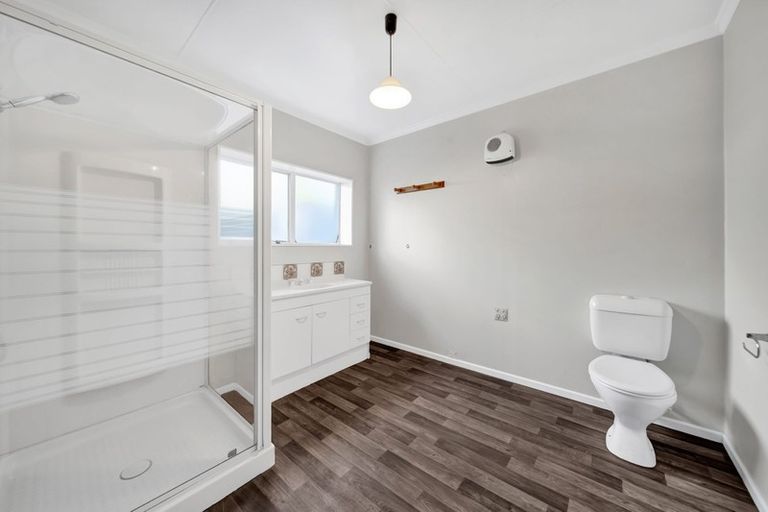 Photo of property in 3 Dives Avenue, Hawera, 4610