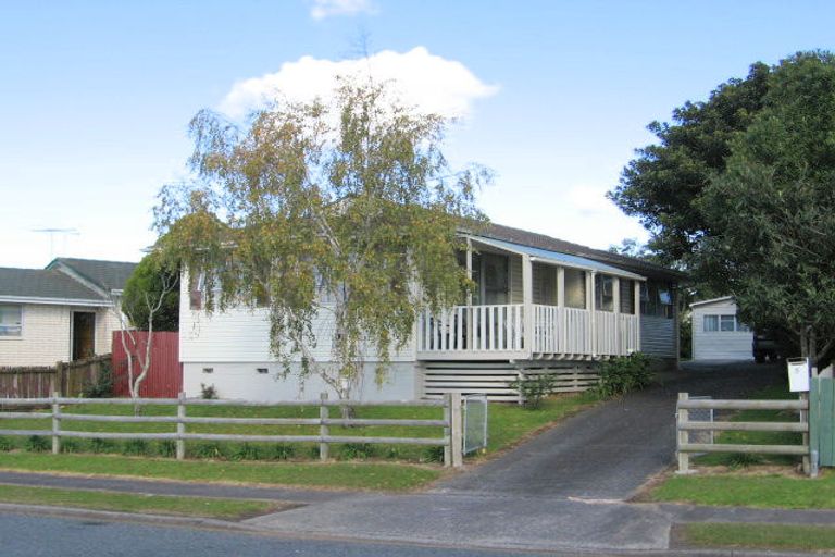 Photo of property in 5 Serrano Place, Clover Park, Auckland, 2023