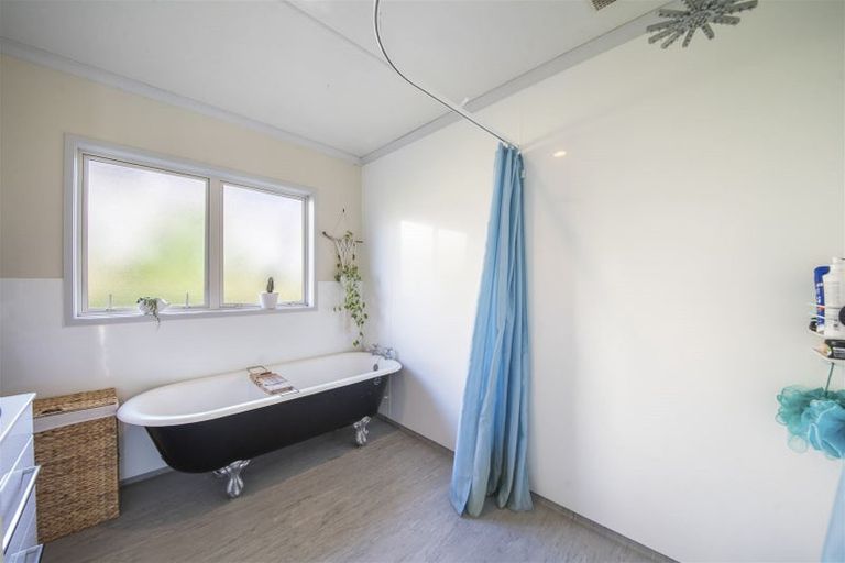 Photo of property in 7 Trillick Place, Tuakau, 2121