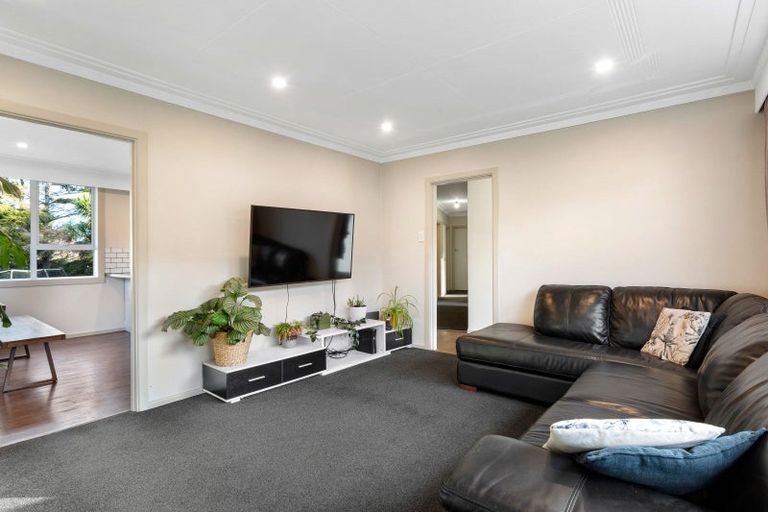 Photo of property in 12 Waldron Crescent, Green Island, Dunedin, 9018