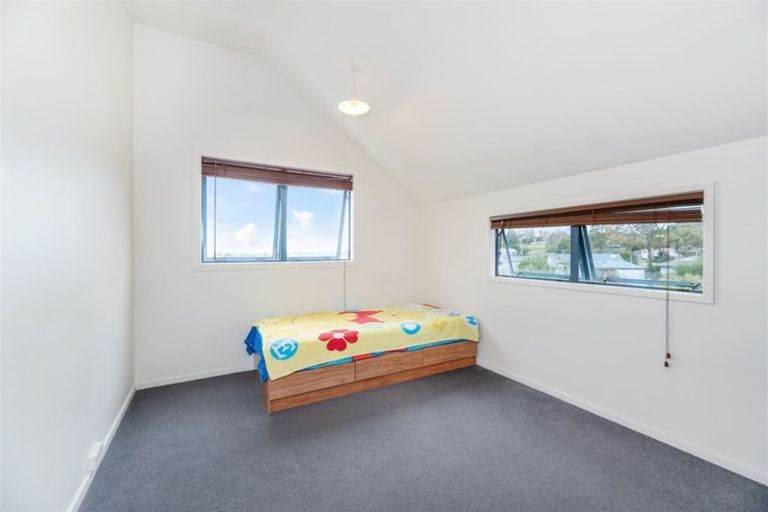 Photo of property in 12/485 Don Buck Road, Massey, Auckland, 0614