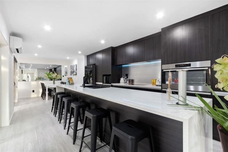 Photo of property in 22 John Lister Close, Golflands, Auckland, 2013