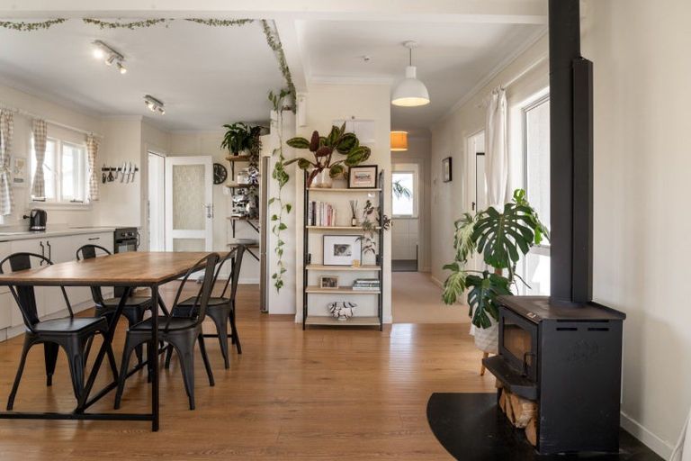 Photo of property in 58 Ngatai Road, Otumoetai, Tauranga, 3110