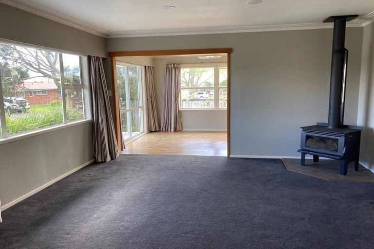Photo of property in 4 Barnhill Crescent, Pahurehure, Papakura, 2113