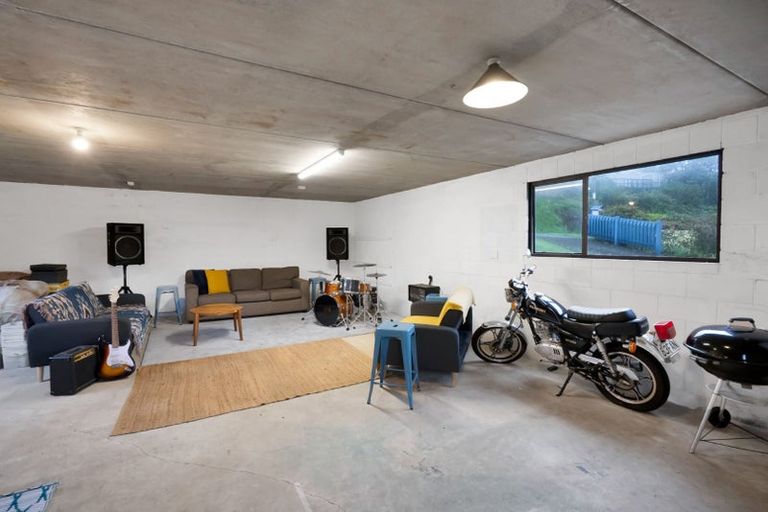 Photo of property in 54 Waimea Street, Westown, New Plymouth, 4310