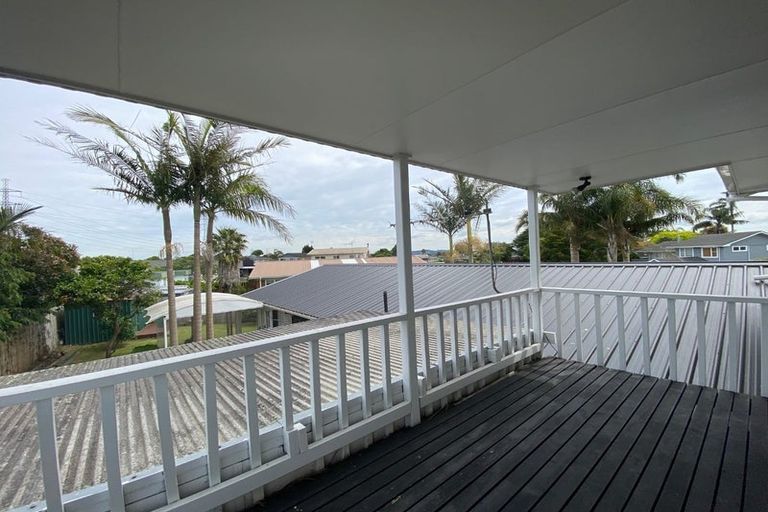 Photo of property in 11 Bexley Place, Pahurehure, Papakura, 2113