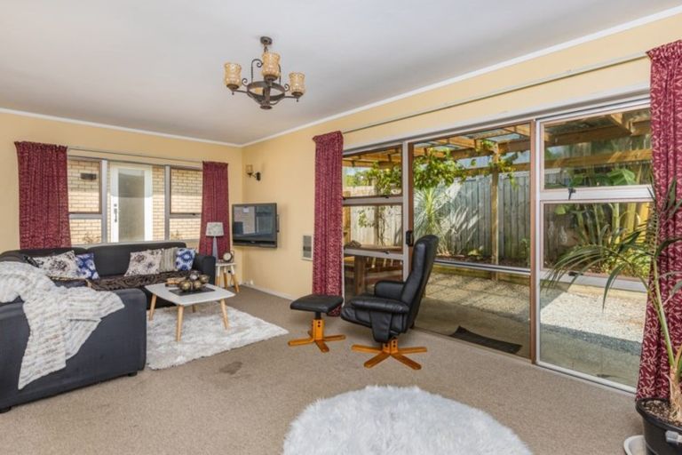 Photo of property in 27 Cobham Road, Kerikeri, 0230