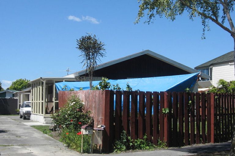 Photo of property in 2/15 Manuel Place, Bishopdale, Christchurch, 8053