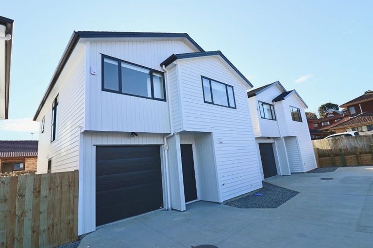 Photo of property in 8a Britannia Place, Half Moon Bay, Auckland, 2012