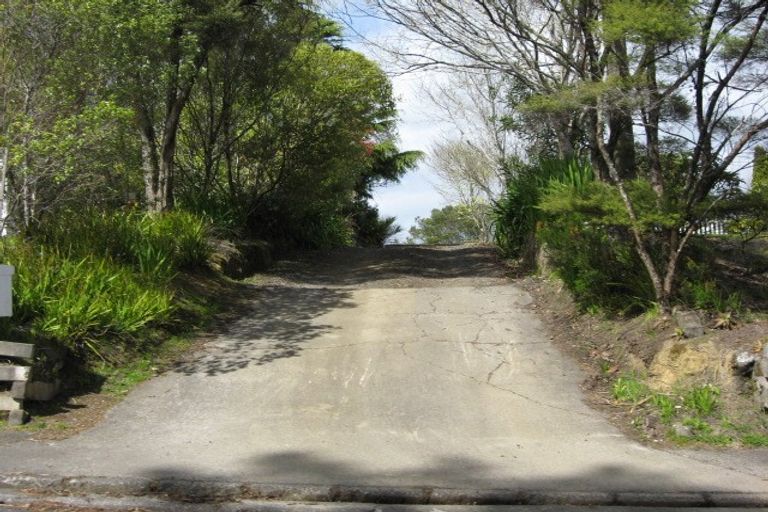 Photo of property in 9 Pohutukawa Road, Whenuapai, Auckland, 0618