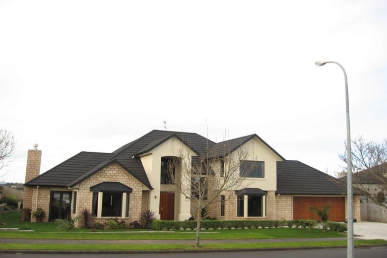 Photo of property in 6 Mull Place, Wattle Downs, Auckland, 2103