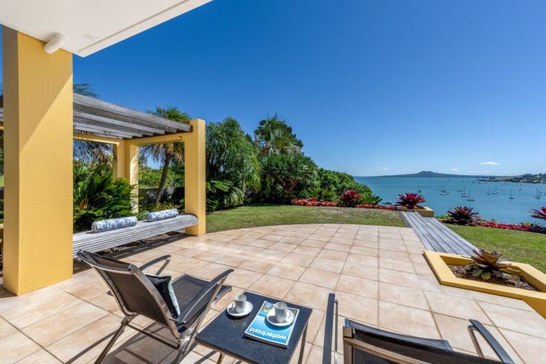 Photo of property in 33 Takutai Avenue, Half Moon Bay, Auckland, 2012