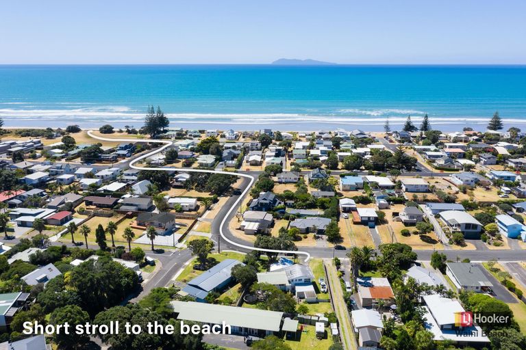 Photo of property in 2 Hillview Road, Waihi Beach, 3611