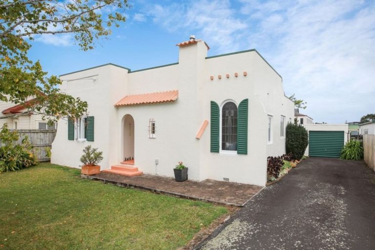 Photo of property in 15 Bell Street, Hamilton East, Hamilton, 3216